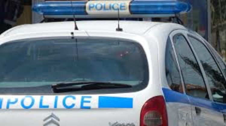26-годишен краде части за автомобил, хващат го 