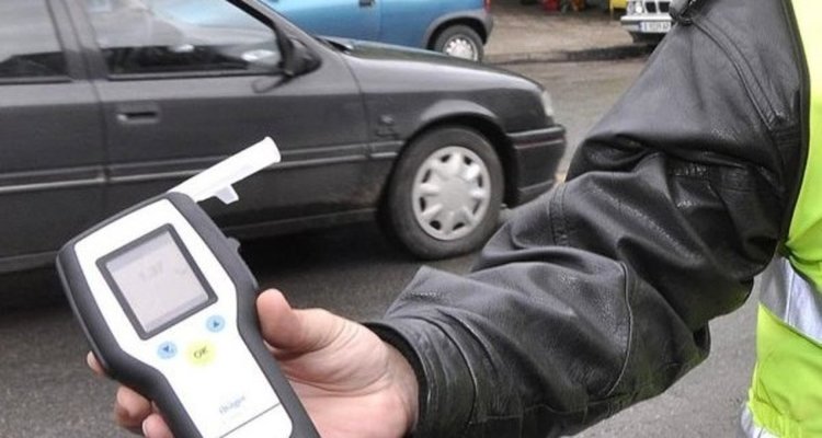 Пиян с Опел прегази две пешеходки в Хасково