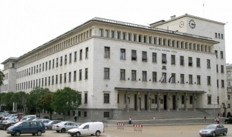  Граждани спечелиха 600 млн. от лихви