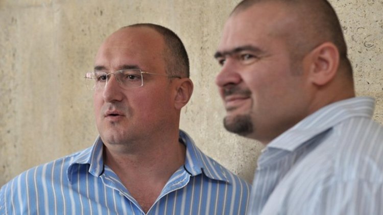 Братя Галеви имали по 14 оръжия