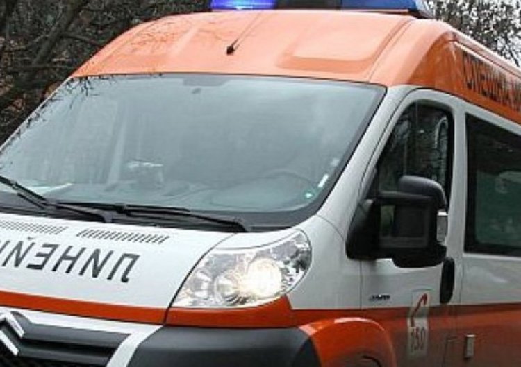 Мъж от Момчиловци загина след удар в дърво