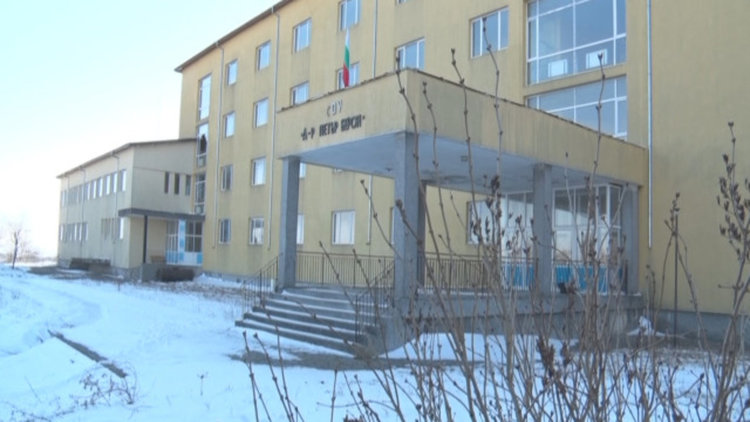 Училището в Хитрино е готово да посрещне учениците