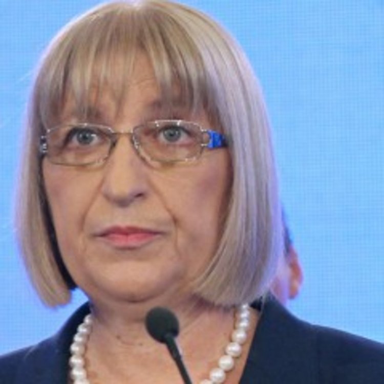 Цачева: Коалиция на ГЕРБ с БСП е невъзможна