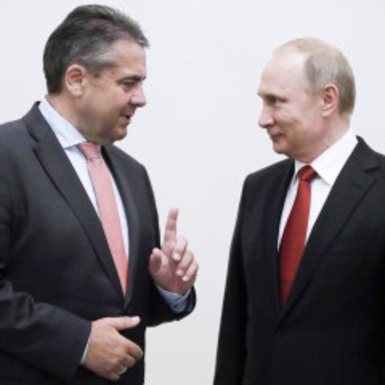 Зигмар Габриел очаква нови преговори за Украйна