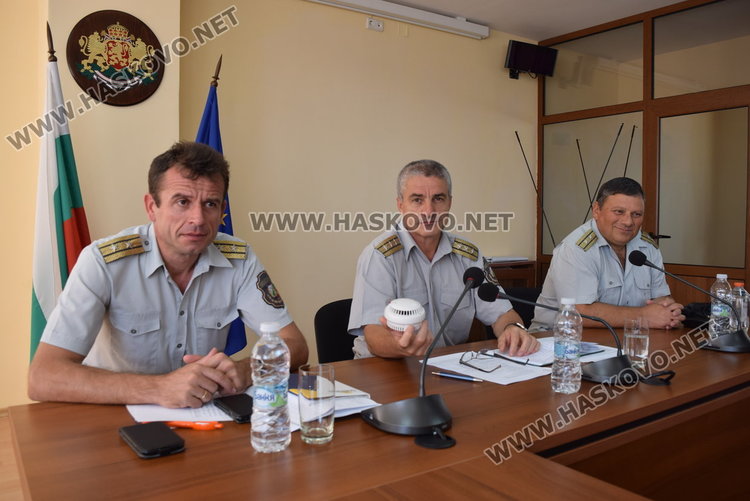  Пожарната в Кърджали монтира пожароизвестителни датчици в домовете на възрастни хора,започва тази седмица