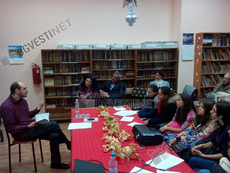 Носител на бронзов  "Пегас" чете поезия пред родопчани