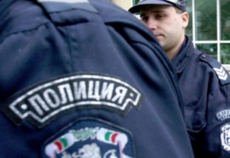 Кърджалиец отказа да си плати таксито, налетя на полицаи