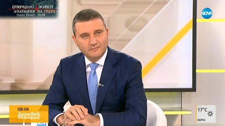 Финансовият министър: Доходите в бюджетната сфера ще скочат с 10% от 2019 г.