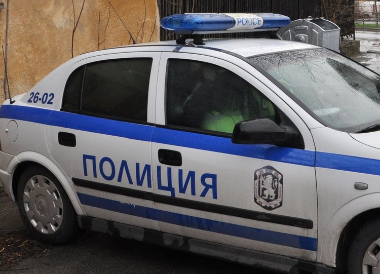 Хасковлийка даде 6000 лева и злато на ало измамници