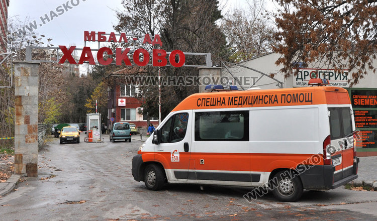 Работник с опасност за живота, с тежки изгряния в мандра в Хасково