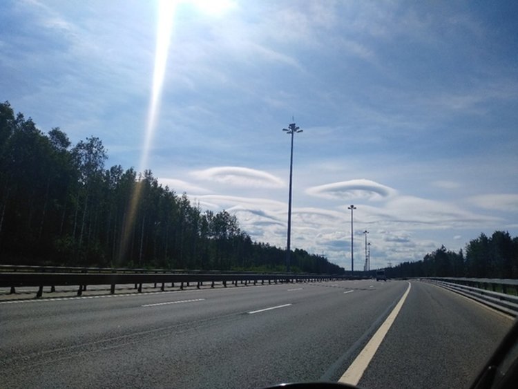 "Взвод НЛО" над Санкт Петербург