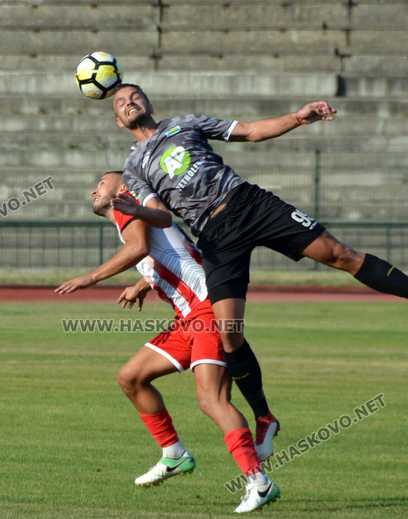ФК „Хасково“ отстъпи на „Загорец“ с 1:3