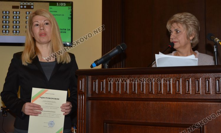 Директорът на ПМГ Гергана Петрова положи клетва като общински съветник