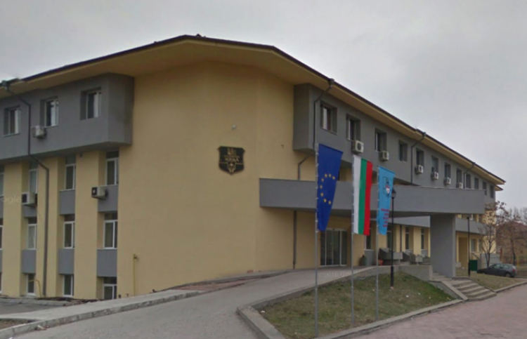 Ремонтират и подговят отделение в МБАЛ – Асеновград за заболели от COVID-19
