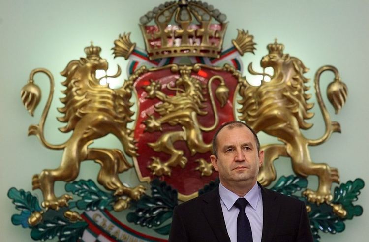 Радев: Три десетилетия след началото на прехода корупцията замени идеологията, а законът все повече се отдалечава от морала