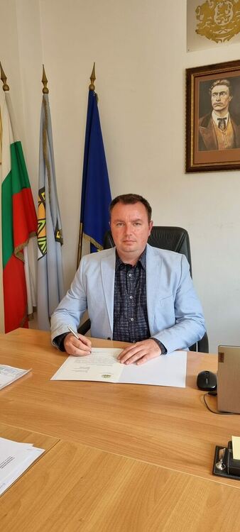Над 300 000 евро влизат в Община Баните за енергийна ефективност
