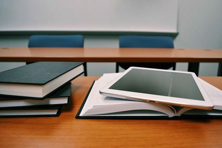 Зрелостниците от област Смолян с втори резултат в страната след София-град
