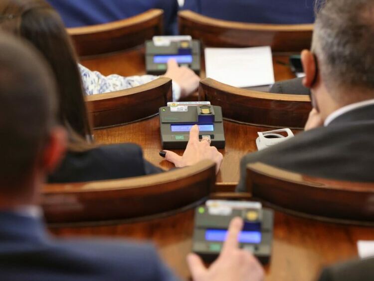 Предложенията за Република Северна Македония влизат в пленарна зала