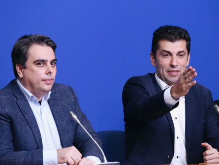 Те му бутнаха правителството, а той взе, че ги изгони