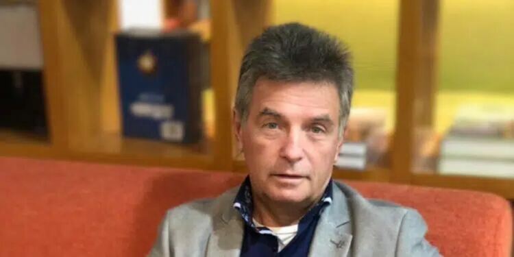 Предложение: Директорите на училища да се избират от учители и родители