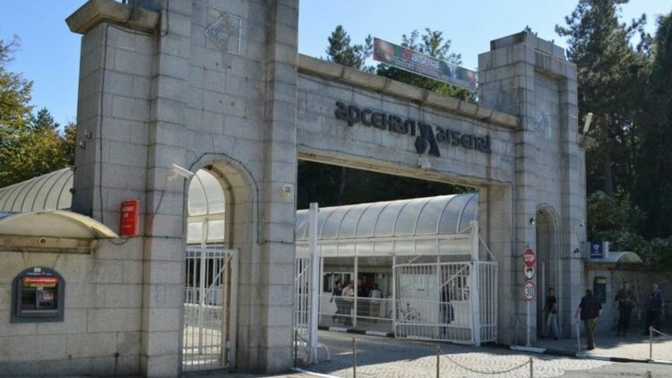 Загиналите работнички в "Арсенал" е трябвало да почистят помещението, не е ясно защо третият загинал е бил там