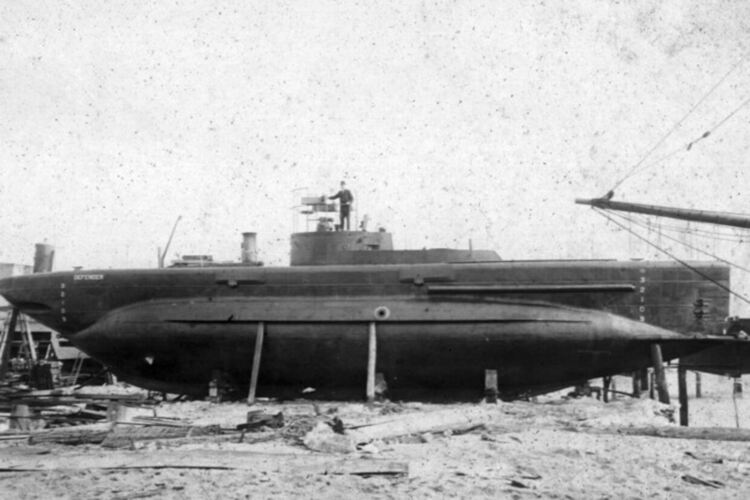 Водолази откриха останки на подводница от 1907 год. в протока Лонг айлънд