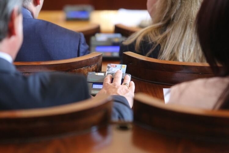Парламентът прие на първо четене механизма за разследване на главния прокурор в НПК