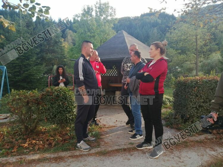 Живеещи на ул. "Димитър Благоев" излязоха на спонтанен протест