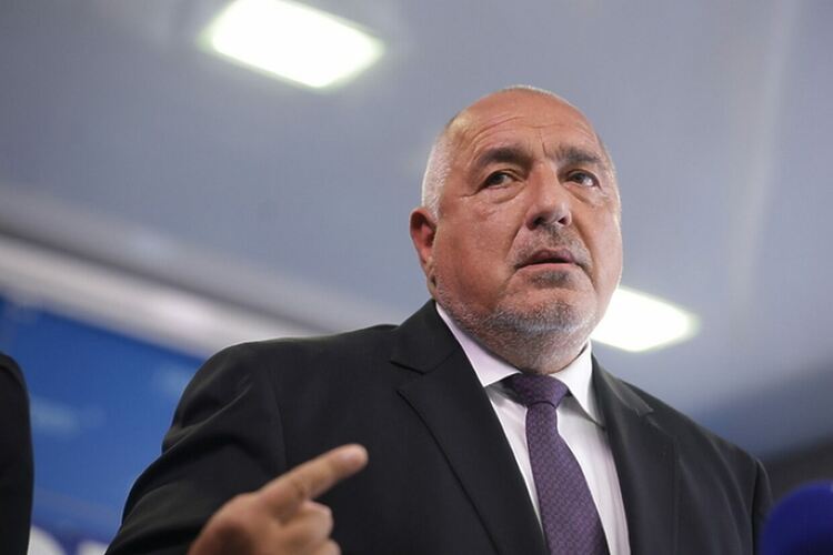 Борисов отказа „санитарен кордон“ около Пеевски в парламента