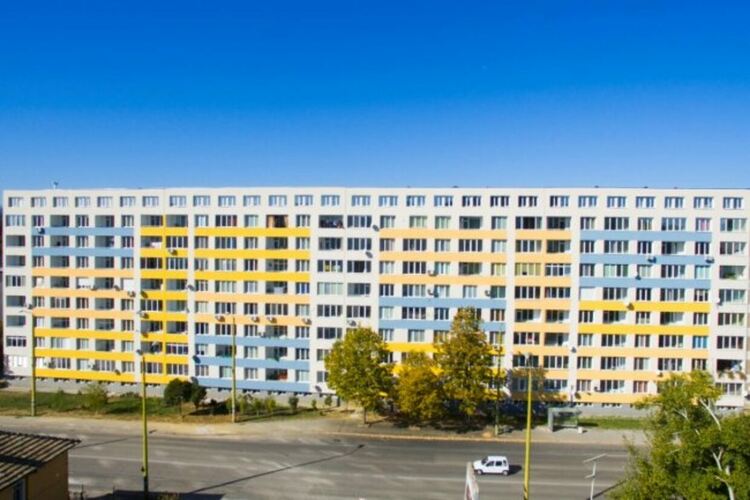Бюджетът дава 2.5 млрд. лв. за безплатно саниране на жилища