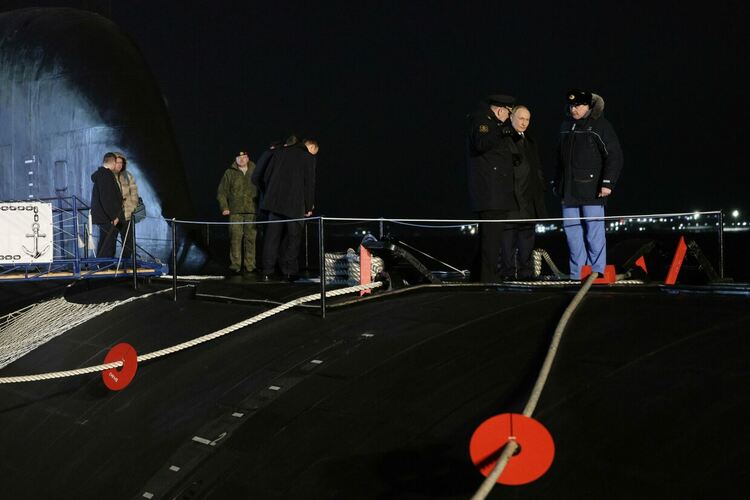 Путин пусна на вода атомна подводница с хиперзвукови ракети
