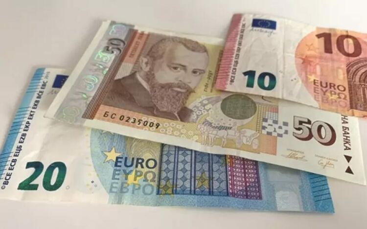 В идните месеци левовете в оборот рязко ще намалеят