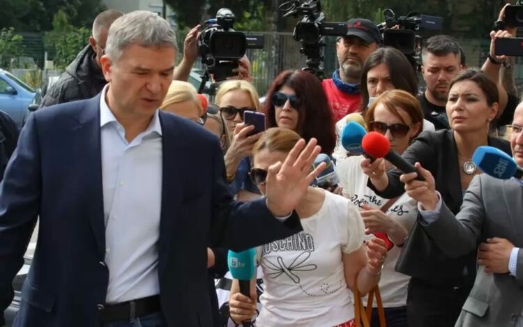 Делото „Боклукгейт“ срещу Бобокови тръгва в сряда
