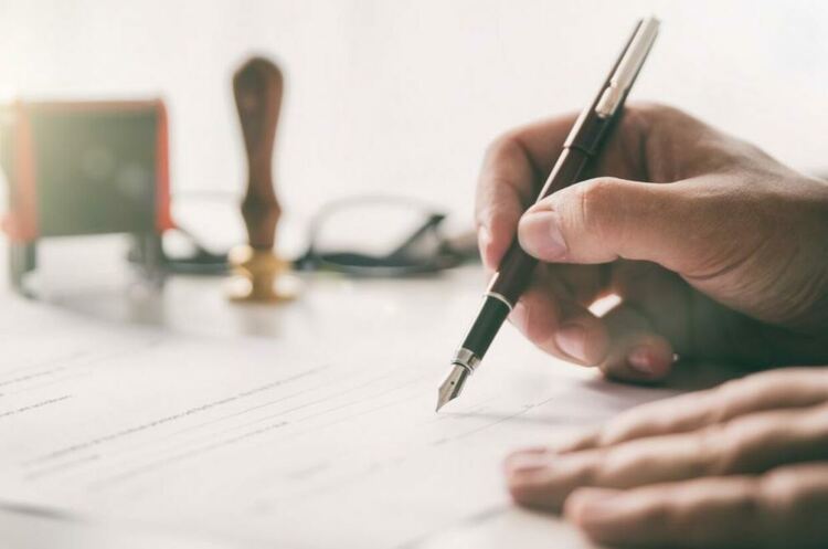 Как се учредява политическа партия в България – законови изисквания и процедура