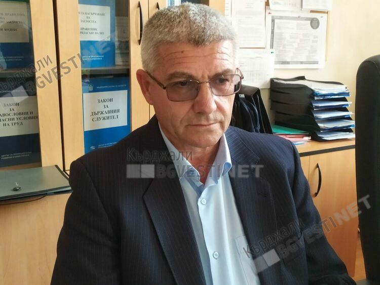 27 семейства в областта възстановяват еднократни помощи заради спрени от училище деца,97 семейства са лишени от месечна помощ за отглеждане на дете