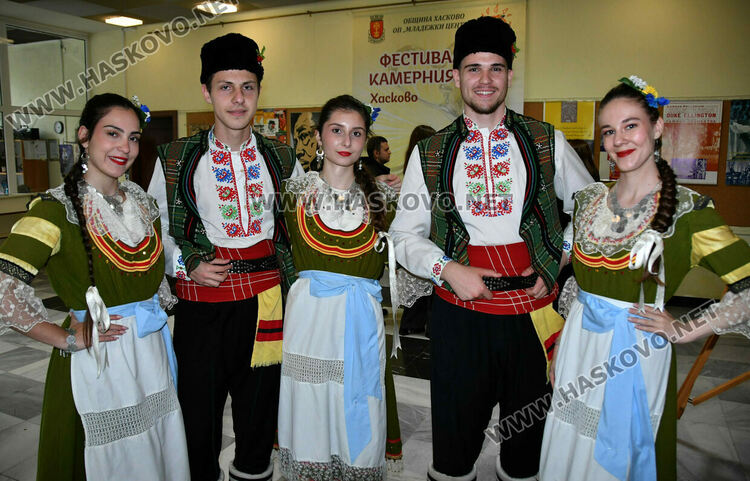 С български народни танци започна Националният фестивал на камерния танц