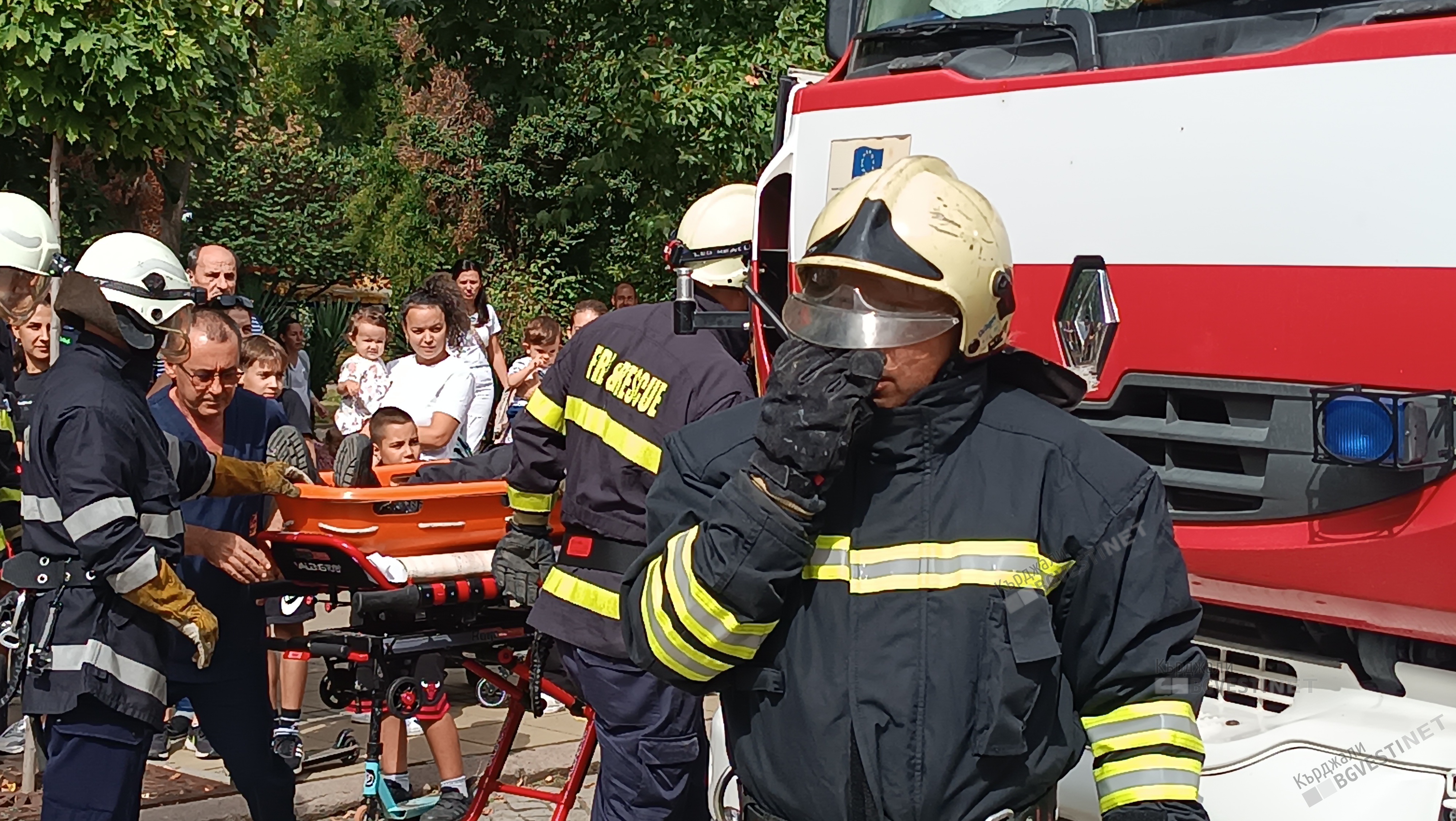 Пожар в апартамент в центъра на Кърджали,причинен е от запалена свещ
