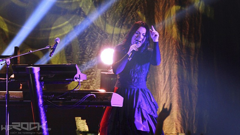 Evanescence представят видео към песента "Tell Me When You've Had Enough"