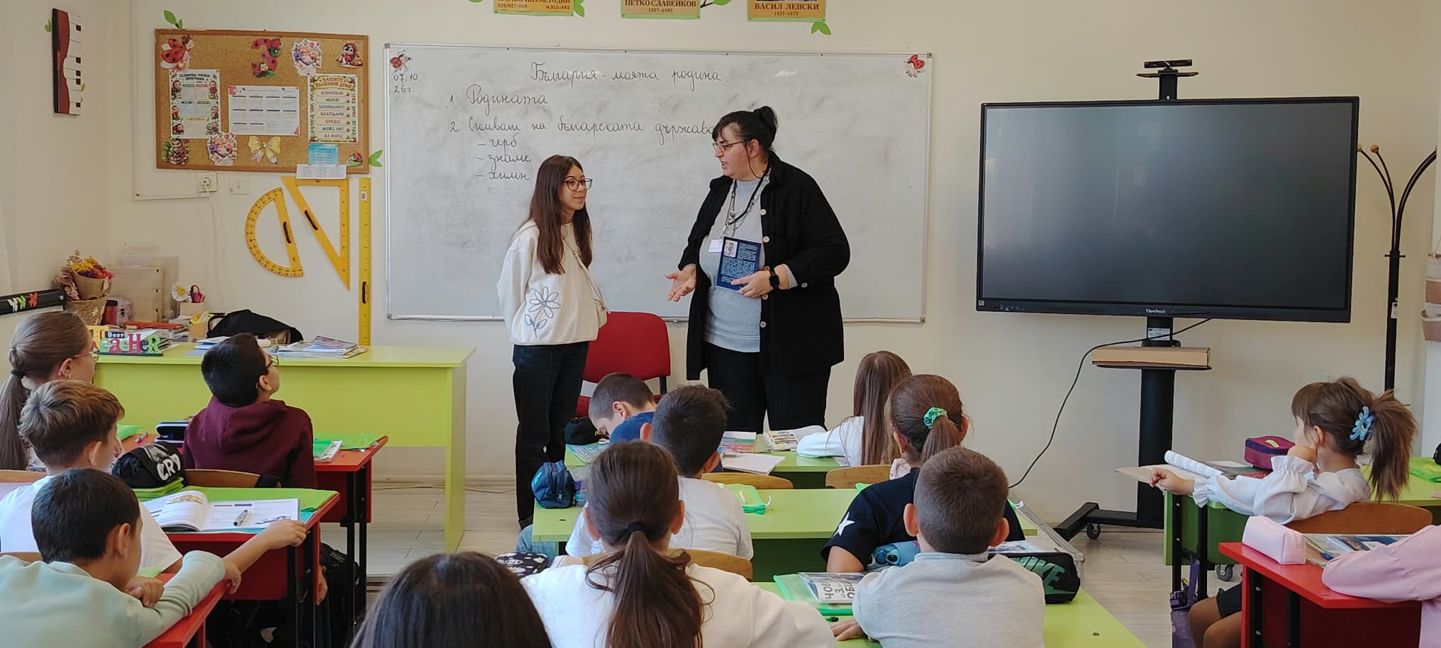 Седмокласничката Лара Ибрям с първо представяне на своята първа книга
