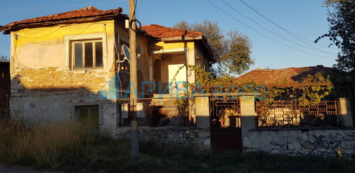 Къща в с. Стамболийски, община Хасково