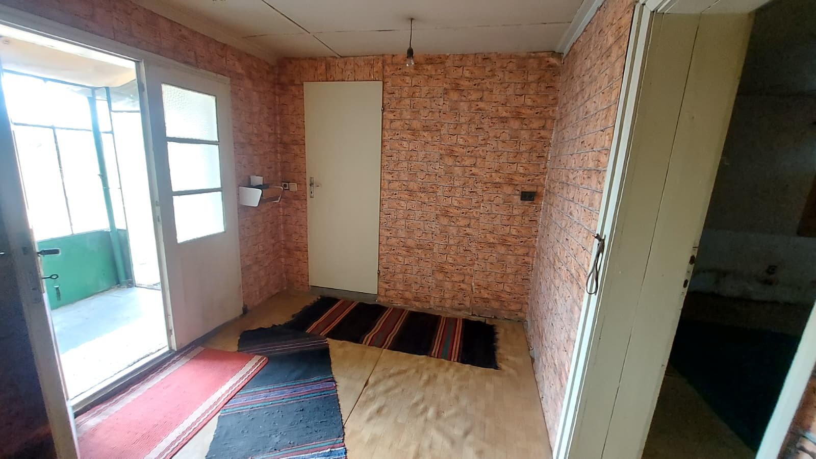 Предлагаме за продажба къща в с. Криво поле