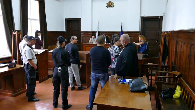 В районен съд Първомай се проведе второ заседание по делото за измамената по телефона Елена Янкова