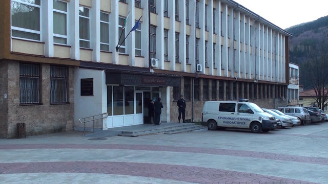 Бързо производство е образувано срещу 18-годишен младеж за притежаване на наркотични вещества