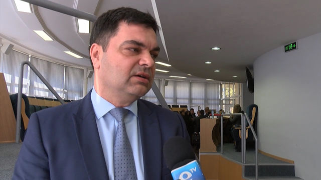 Между 15 и 20 март се очаква да бъде направена първата копка на новата асфалтова база в землището на село Крепост