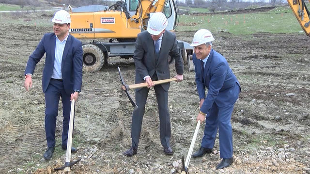 Започна строителството на асфалтовата база край с. Крепост, откриват 100 нови работни места