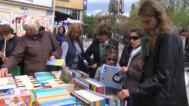 23 издателства отвроиха своите подвижни книжарници в Хасково