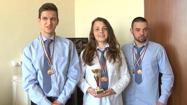 Ученици от ПГДС „Цар Иван Асен II“ с медали от Националната панорама на професионалното образование