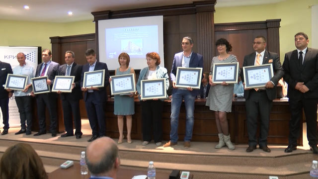 КРИБ награди 21 фирми с приза „Социално отговорна компания – партньор на община“