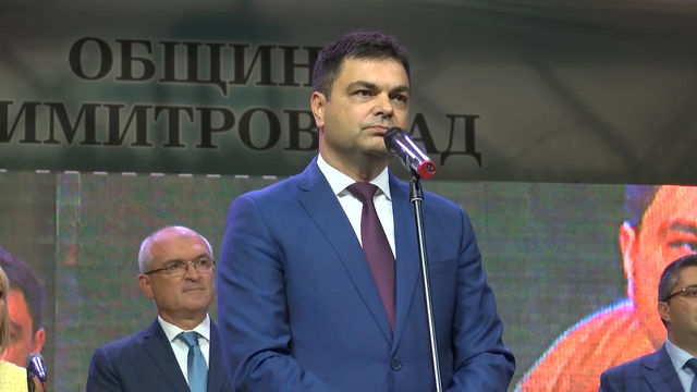 Димитровград празнува 70 години с уникално шоу!