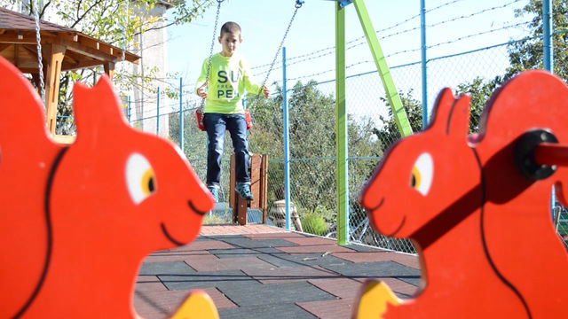 Основно училище "Христо Ботев" в родопското село Букова поляна посреща единствения си първокласник
